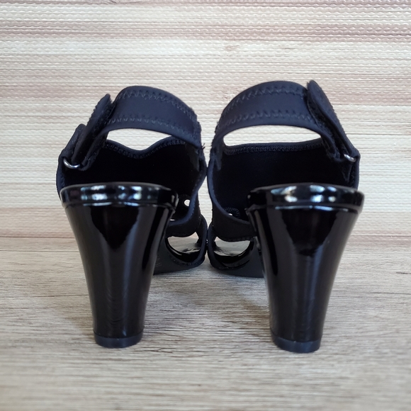 BNIB Karen Scott Dalinaa Sandals - Picture 11 of 13
